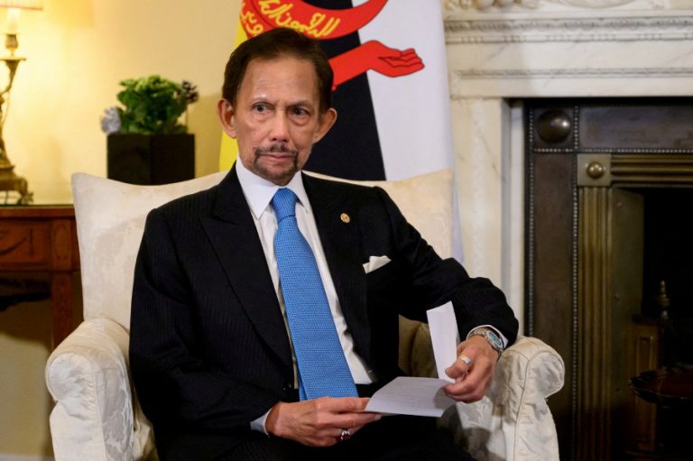 Sultan of Brunei applauds IJN’s expertise